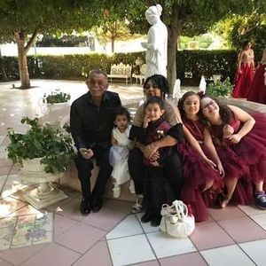 Meet your Posher, Lorie